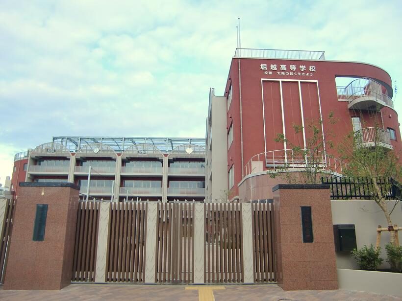 horikoshi_high_school_bldgsince_2016-6898176